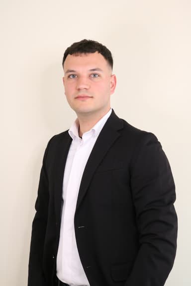 Денис Петров